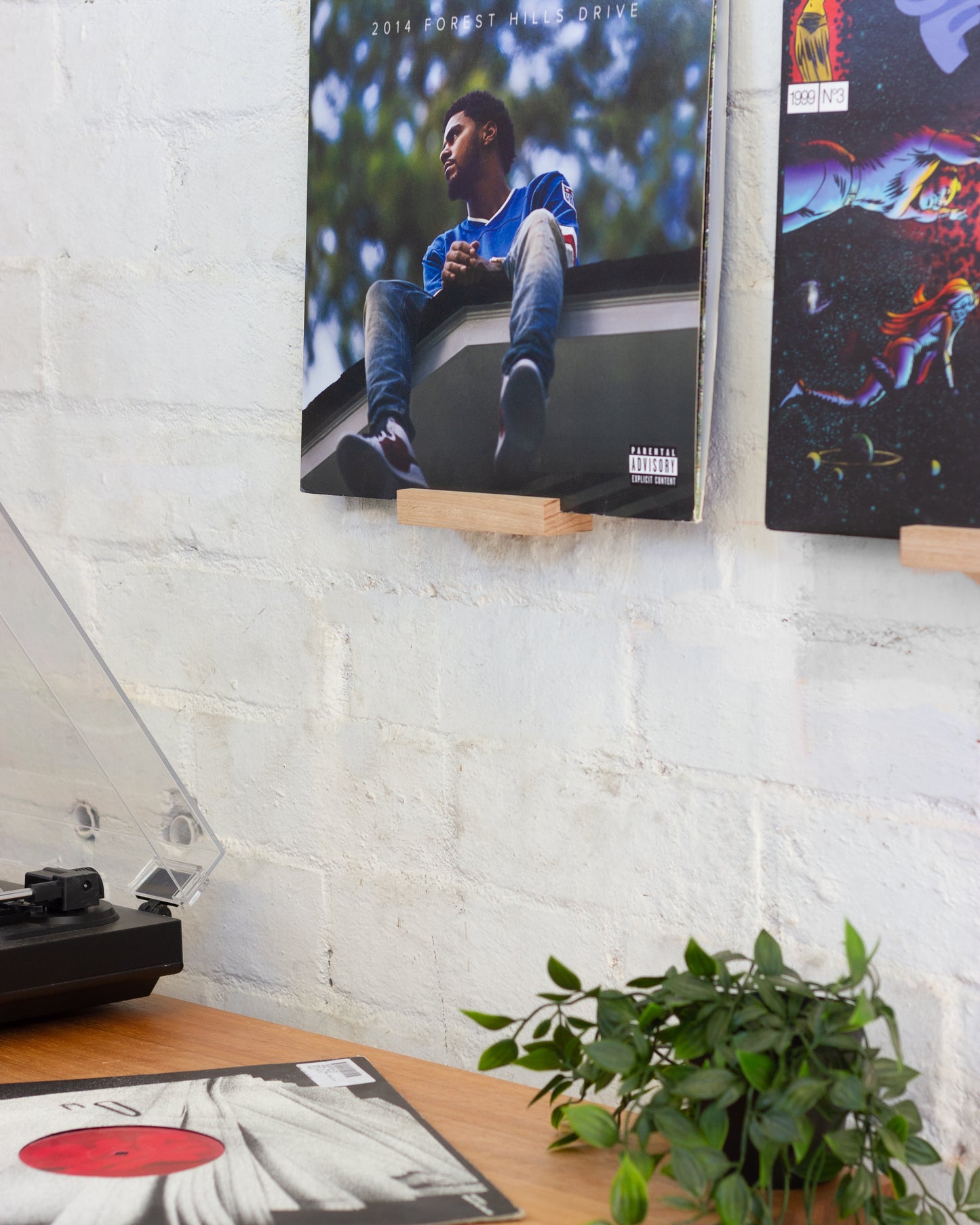 Small Vinyl Record Floating Display Shelf
