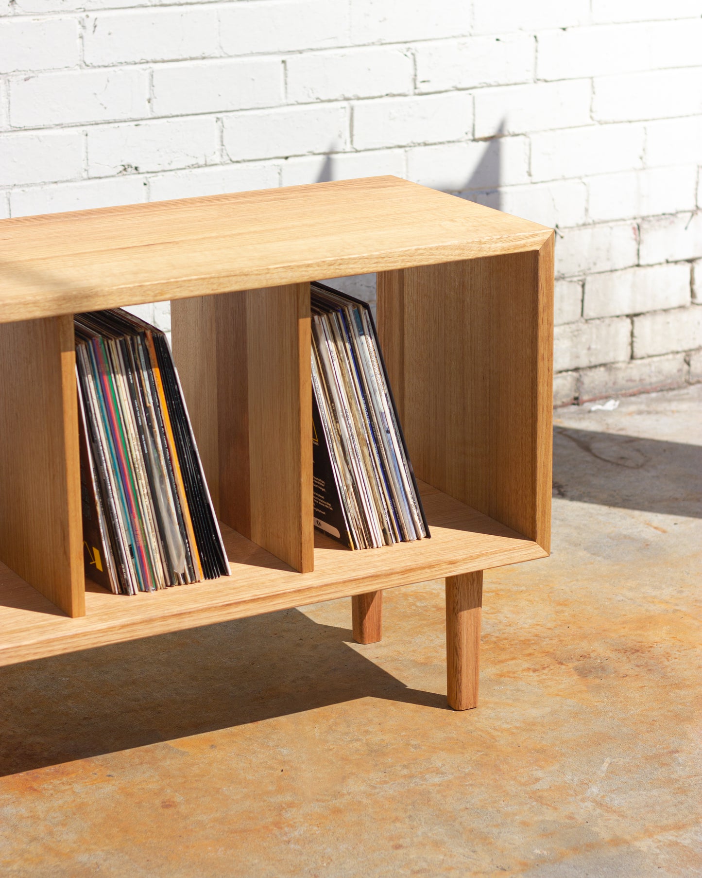 120cm Solid Tasmanian Oak Record Player Stand W/ Timber Legs