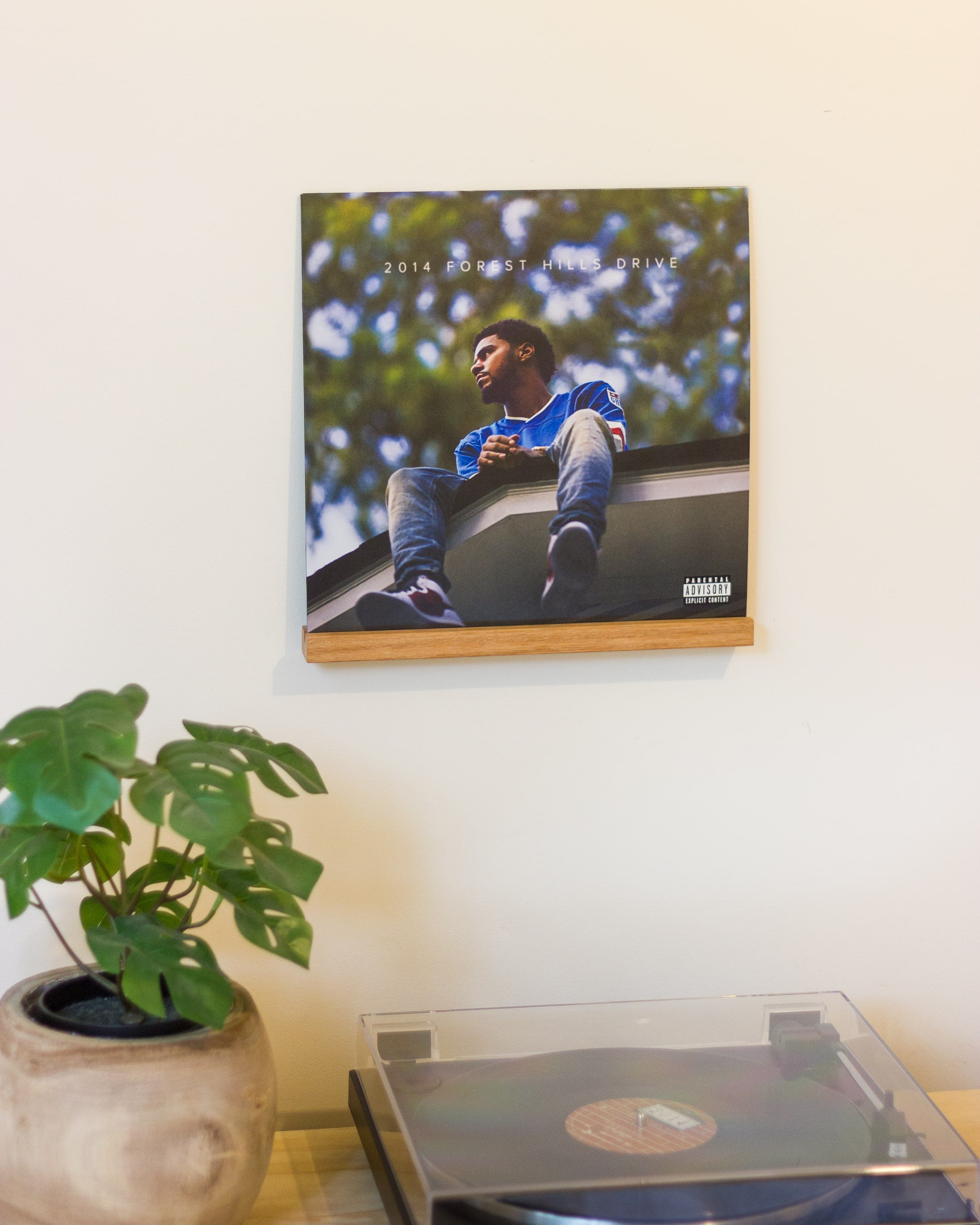 Record on sale display shelf