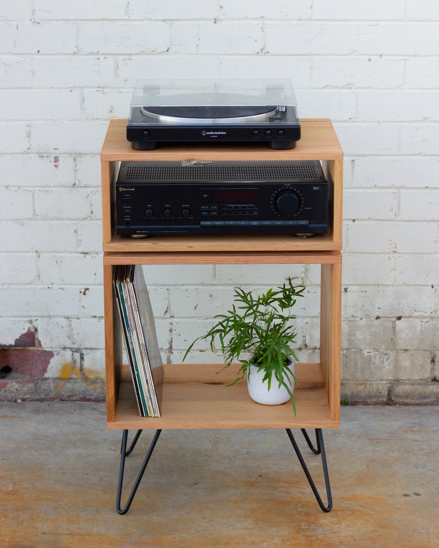 50cm Solid Hardwood Tasmanian Oak Record Player Stand With Floating Amplifier Storage